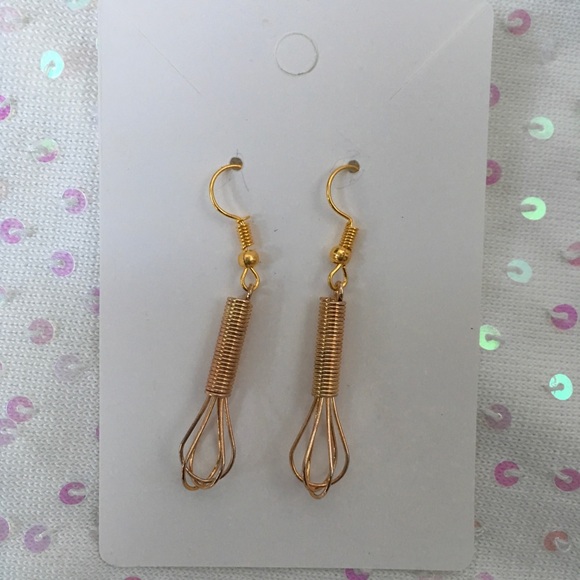 Unique Cooks Kitchen Whisk Dangle Pierced Earring - Picture 4 of 4